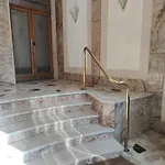 Emmerosa, Centro Citta, Parcheggio Daire *