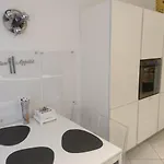 Daire Emmerosa, Centro Citta, Parcheggio Verona