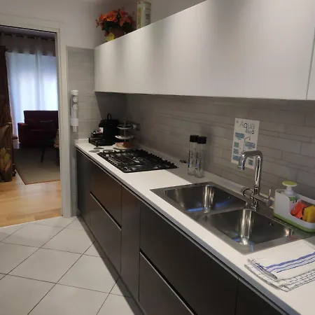 Apartment Emmerosa, Centro Citta, Parcheggio Verona