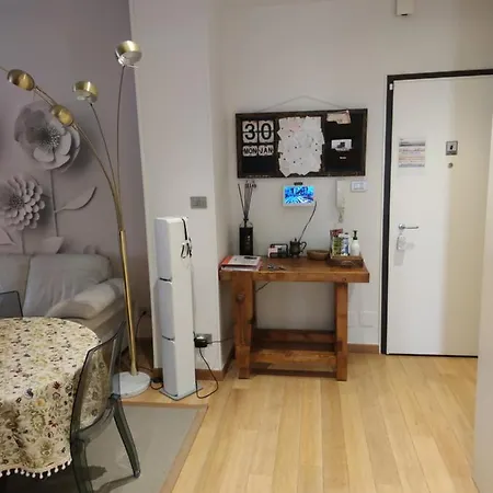 Emmerosa, Centro Citta, Parcheggio Apartment