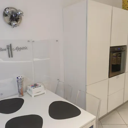Apartment Emmerosa, Centro Citta, Parcheggio Verona